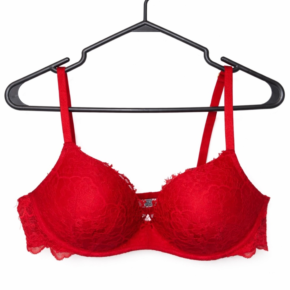 Victoria's Secret Red Lace Underwire Bra